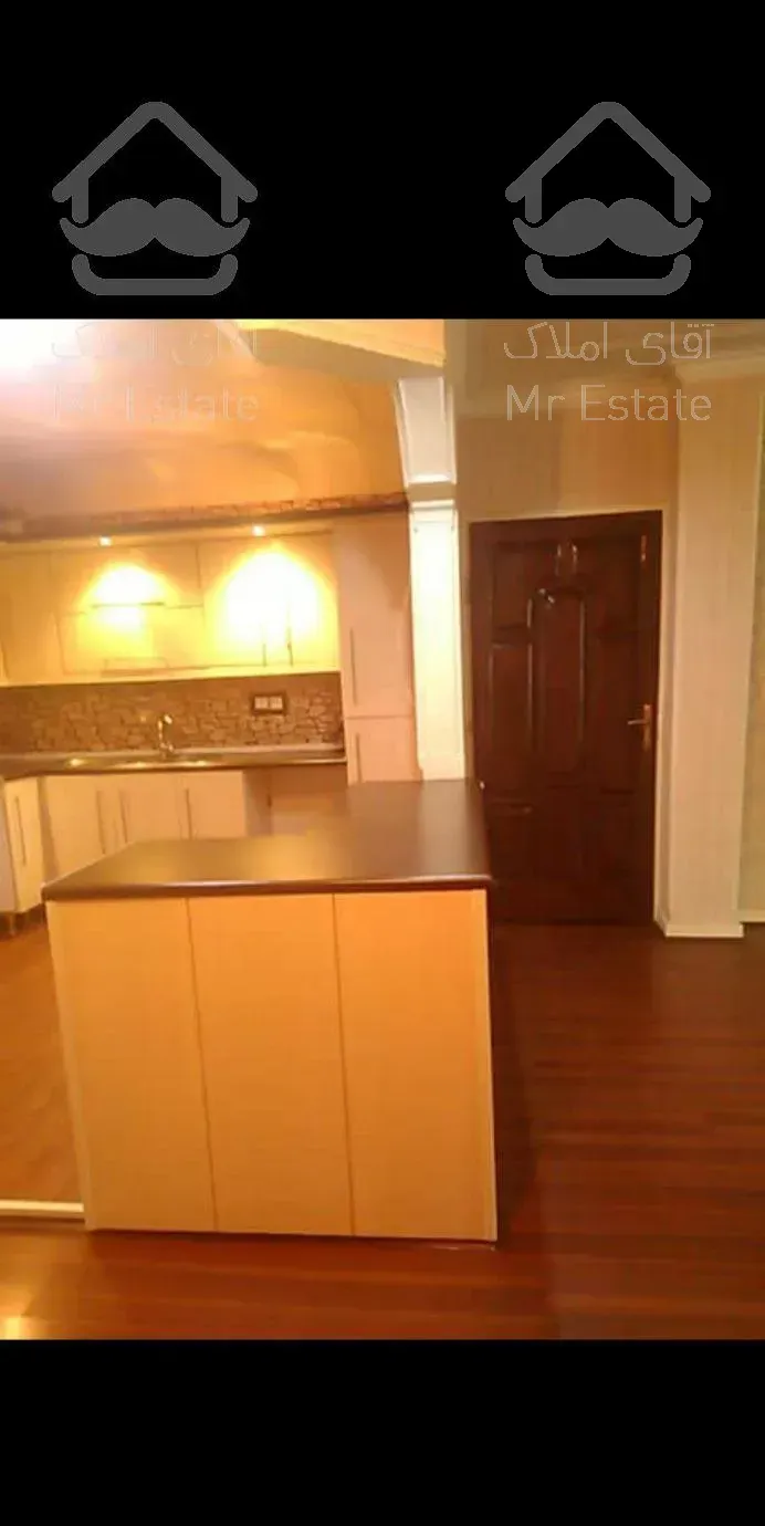 ۷۶ متر  پروانه شمالی