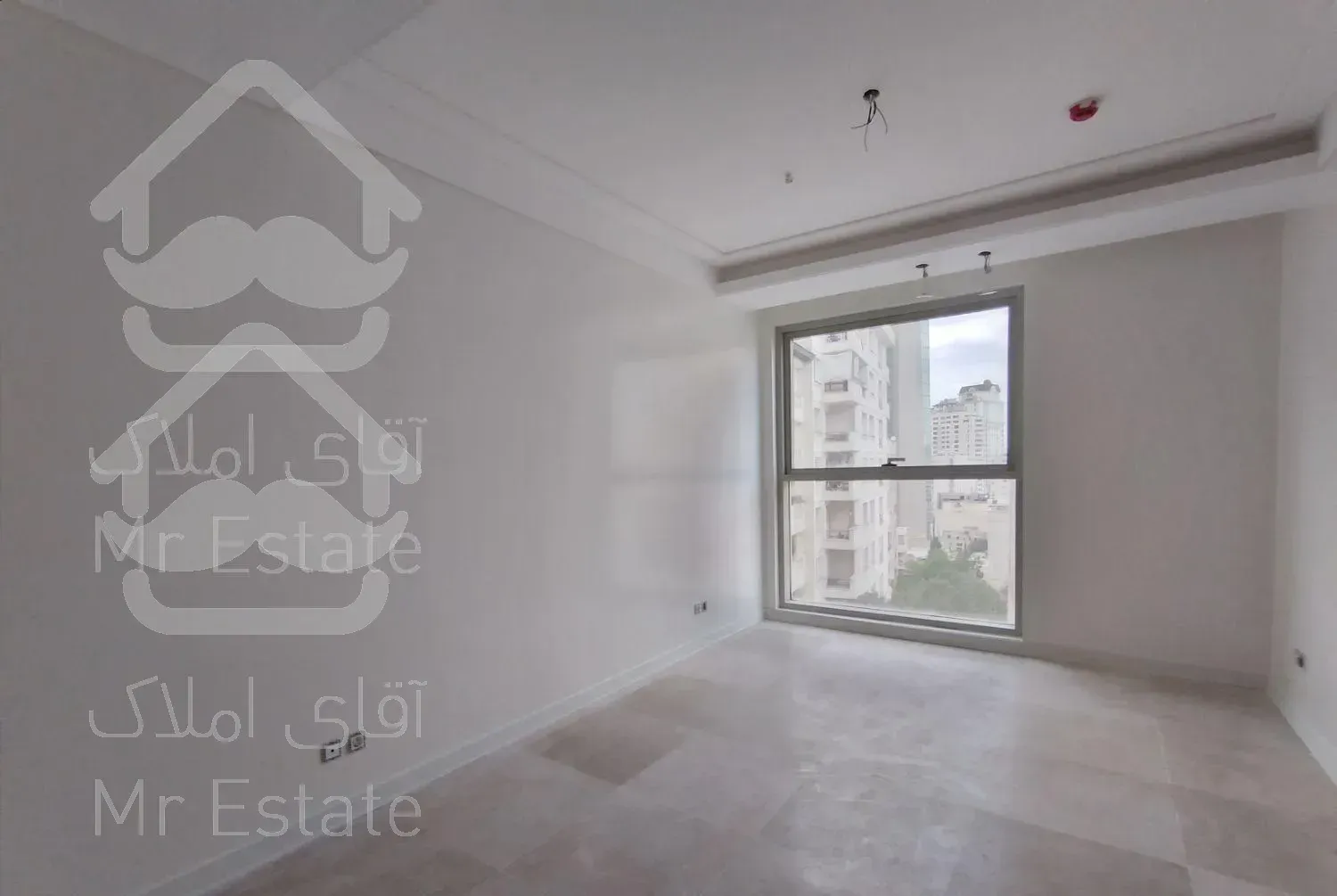 ۱۷۵متر ۳خواب/کلید نخورده/۲پارکینگ/مشاعات آبی