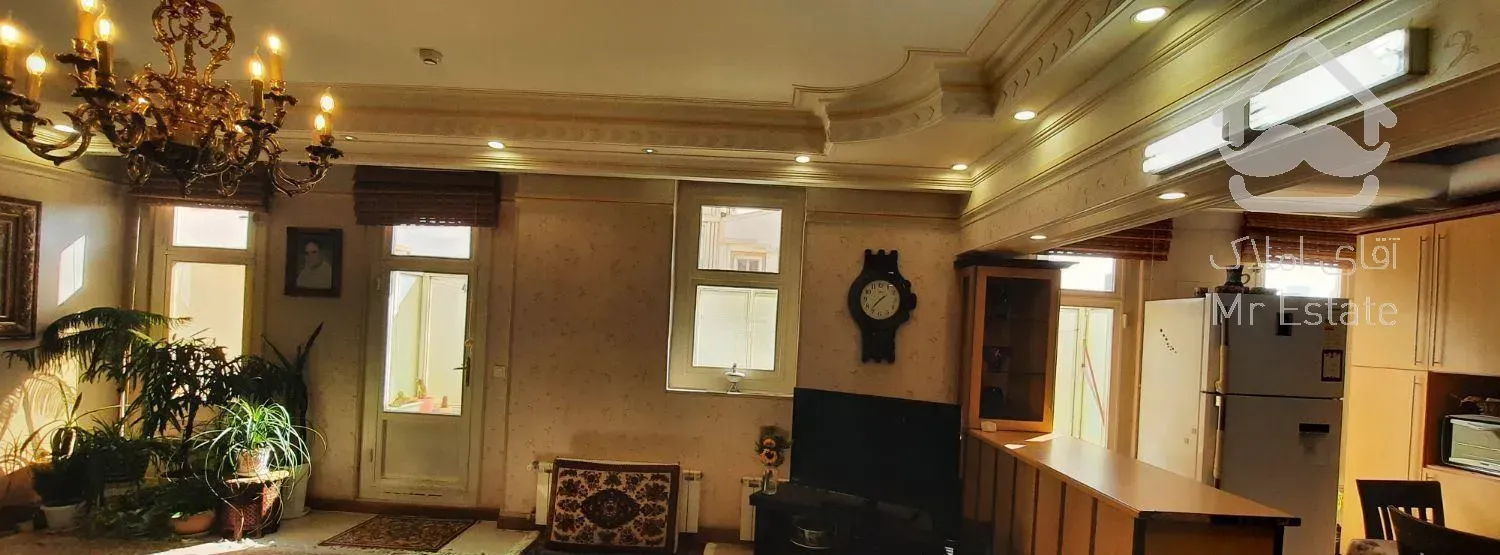 آپارتمان تک واحدی ۱۲۶ متر سالاریه کوچه گلزاری