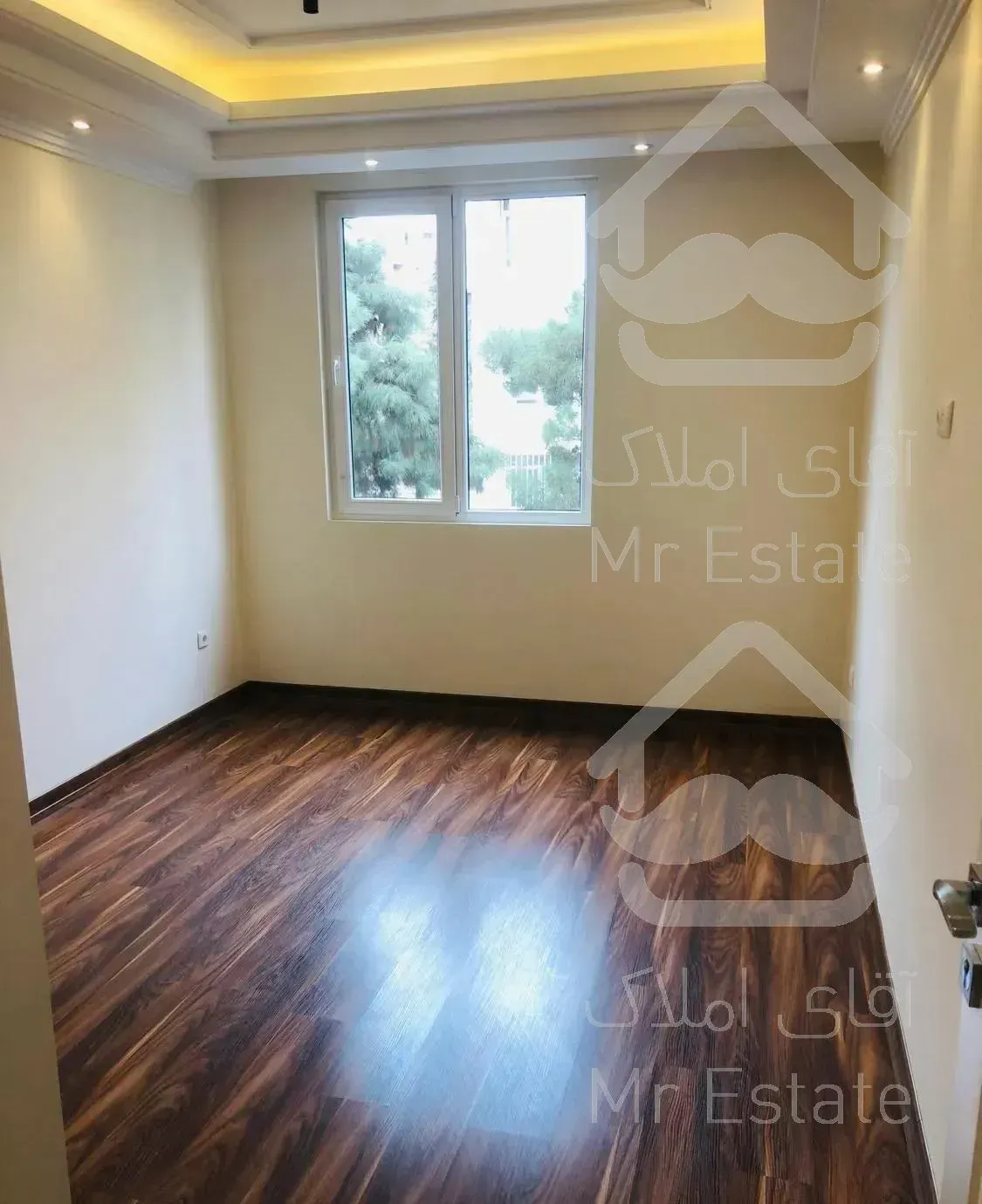 ونک ۱۶۰ متر نوساز