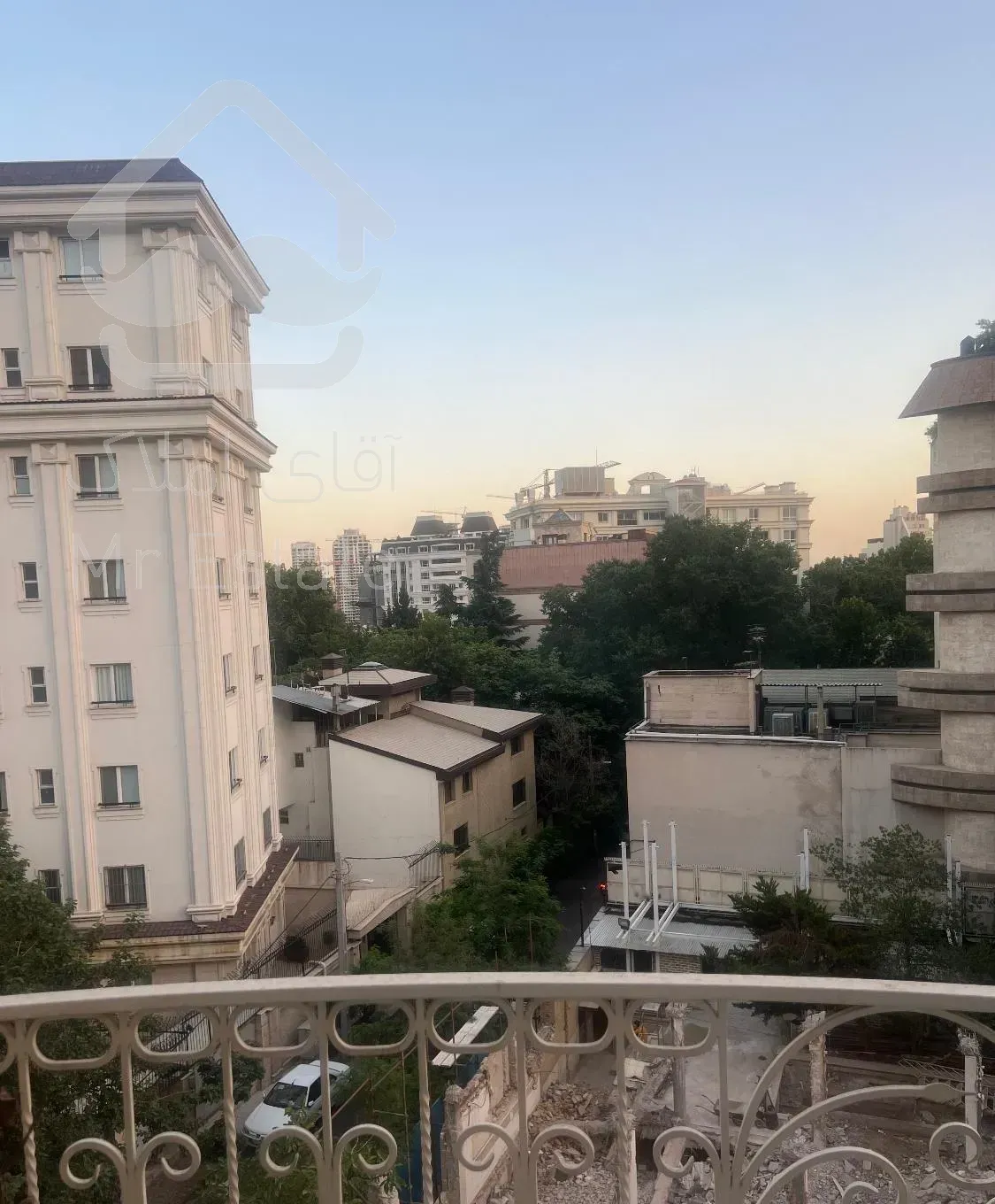 باغ فردوس نور و ویو عالی