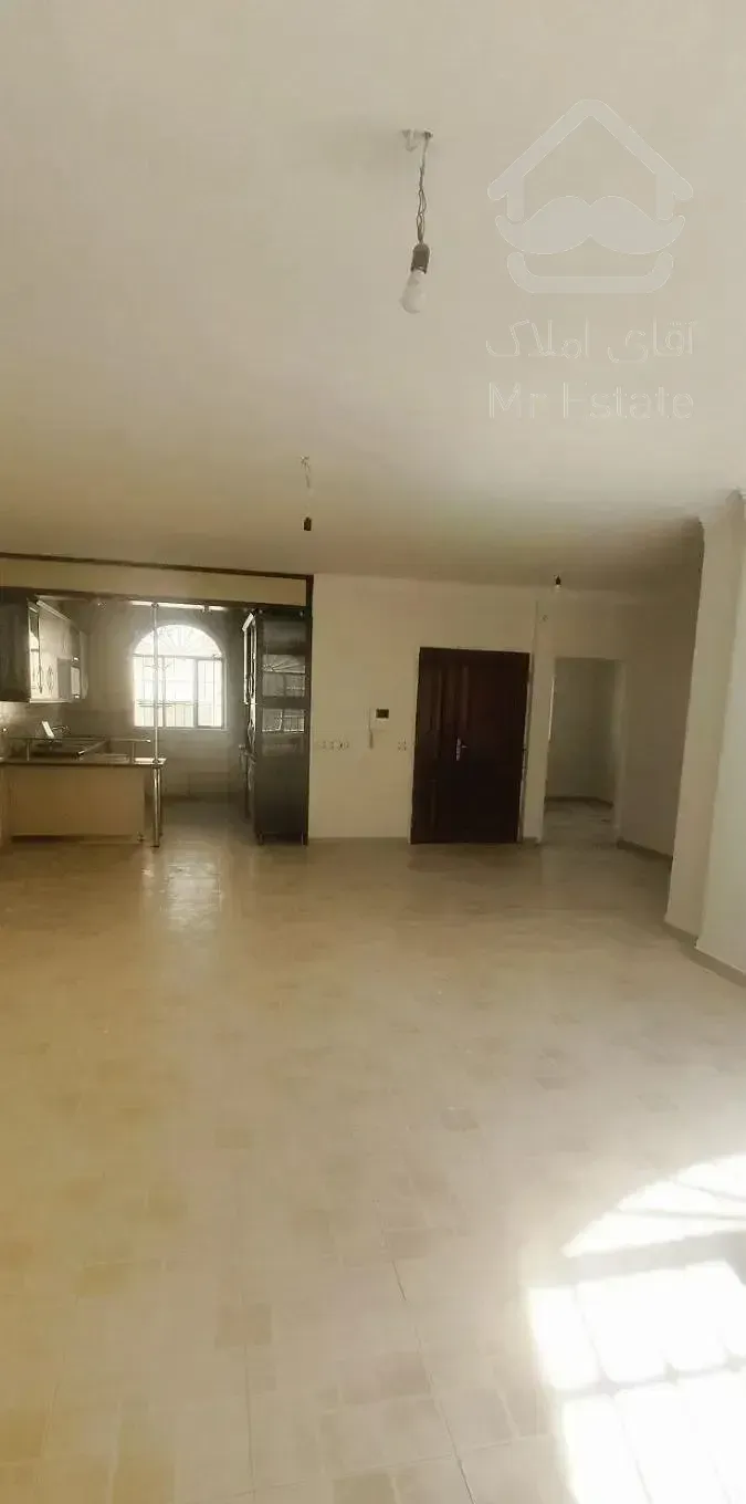 بلوارکشاورز جمال‌زاده ۱۰۵ متر تک‌واحدی فول غرق نور