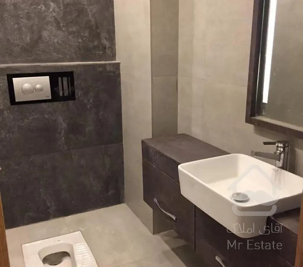 ۱۵۳مترشمال پاتریس