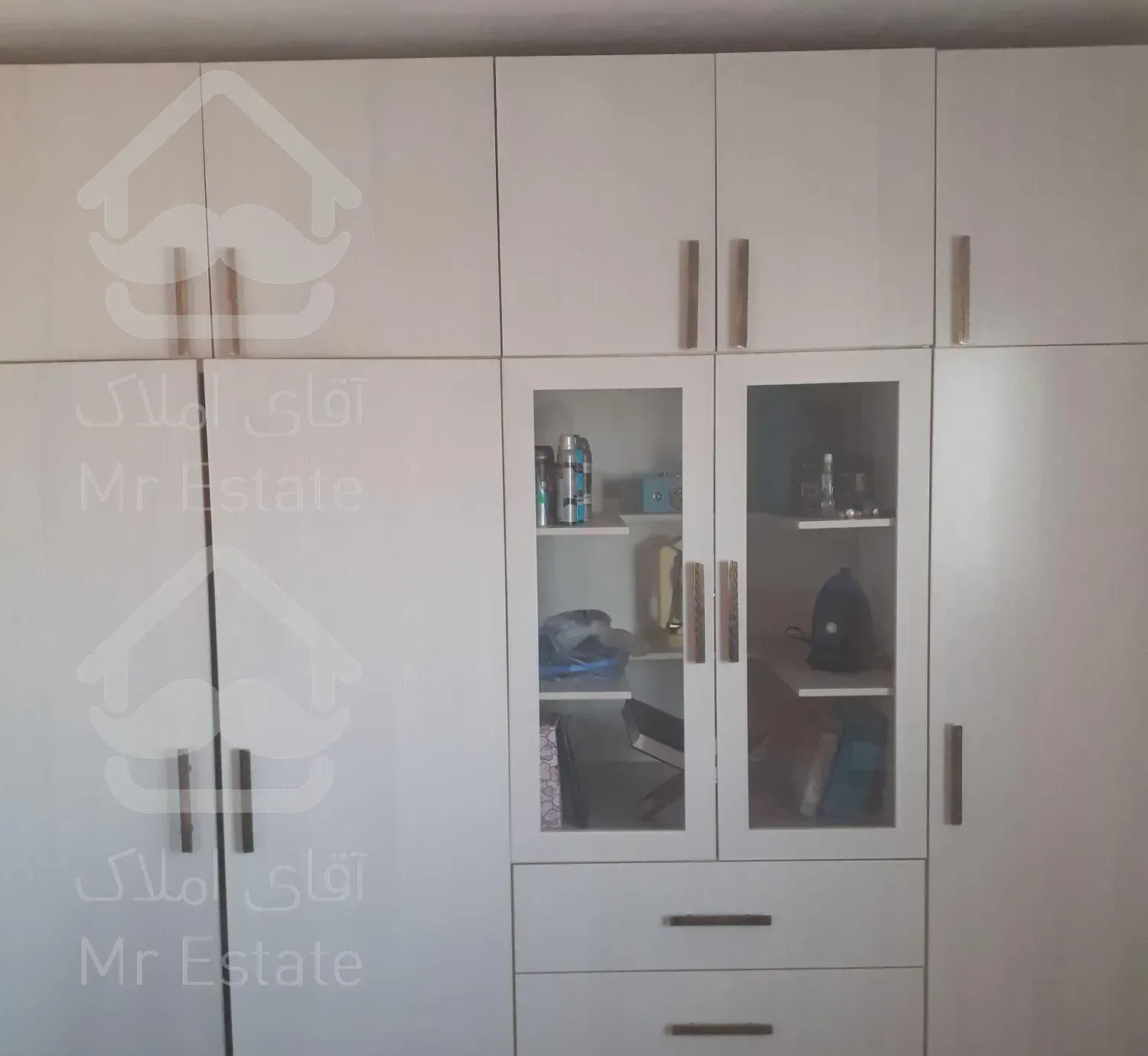 آپارتمان ۲۱۱ متر با امکانات