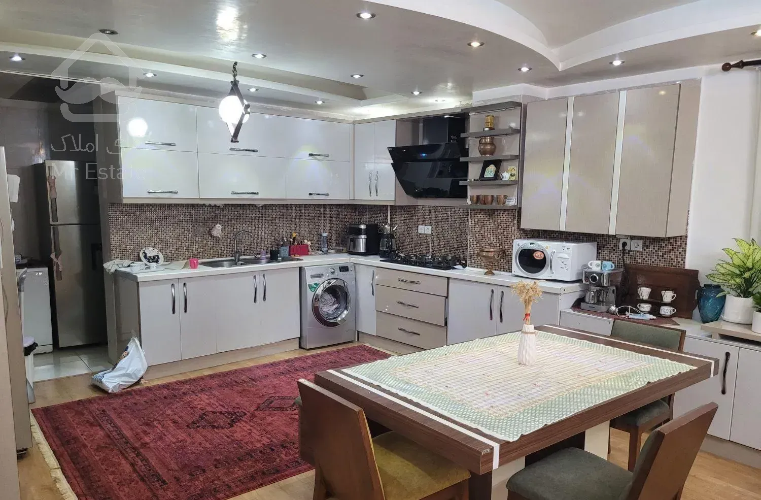 فروش آپارتمان ۱۴۵ متری ۳ خوابه گلشهر۳۲(طالقانی)