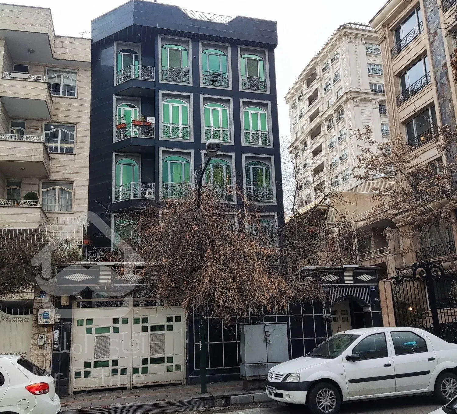 فروش آپارتمان ۱۵۵ متری ۳ خوابه در باغ فردوس