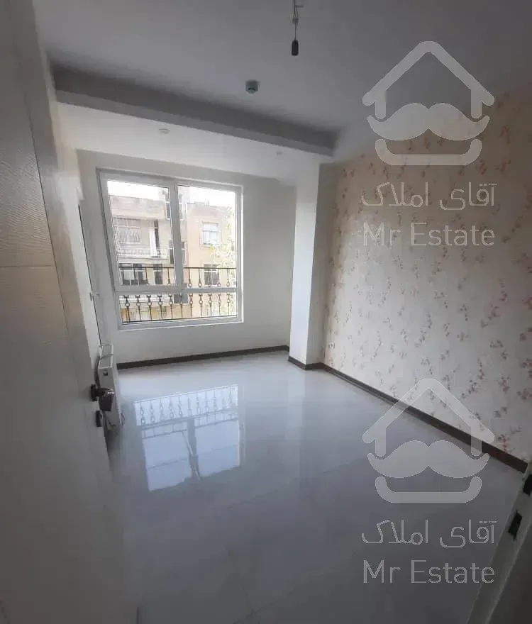 120متر دو خواب /دوکله نور/تاپ لوکیشن/سازمان