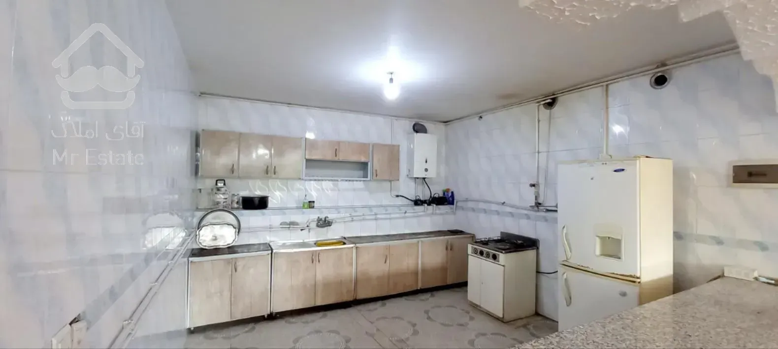 ویلا دوخوابه باغبهادران لب آب