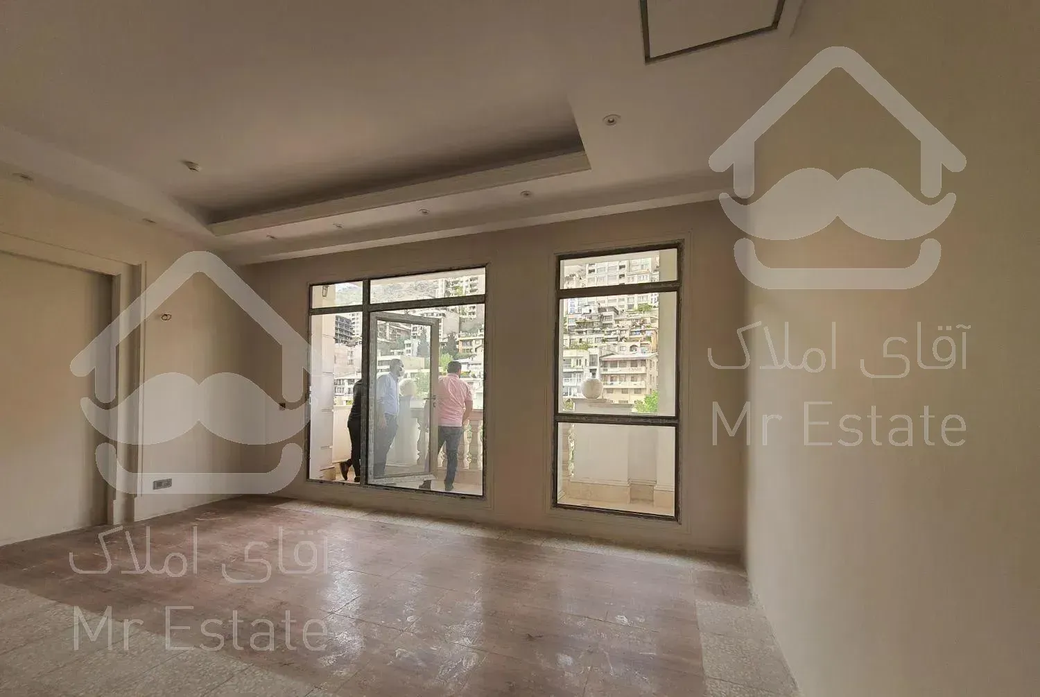 گل سنگ ۳۳۰ متر پنت‌هاوس فول مشاعات