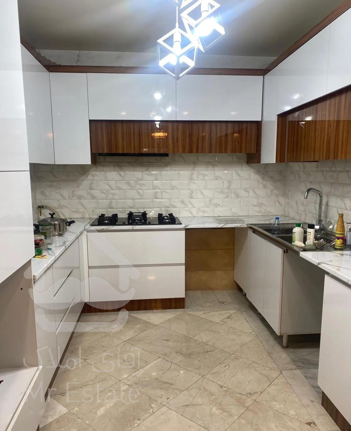 ۱۴۵ متر گلریز قاعم مقام