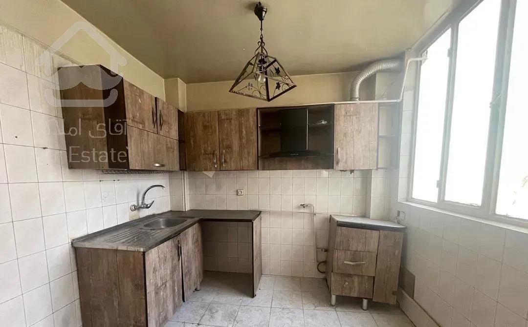 رهن آپارتمان ۶۰ متری ۱ خوابه طبقه ۳ در هفت چنار