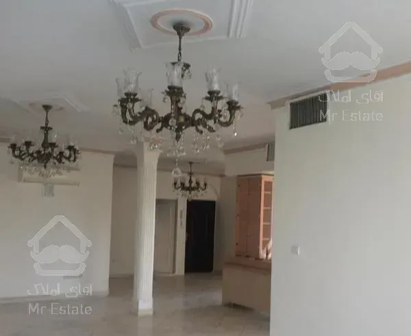 آپارتمان / 120متری / صادقیه / میدان خبرنگار