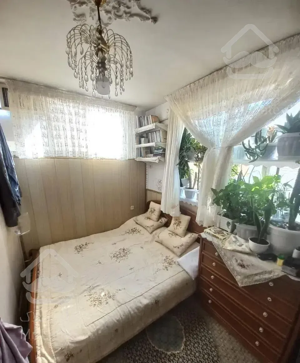 ۸۰متر۲خوابه طبقه ۲ تکواحدی در ناصرخسرو