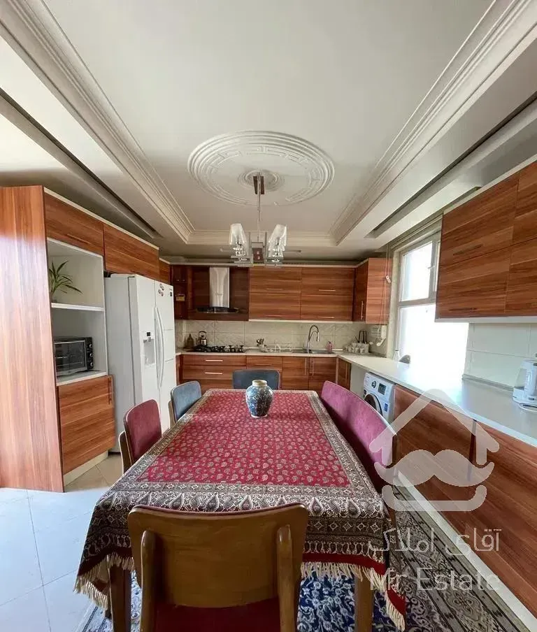 مطهری لارستان 155متر سه خوابه