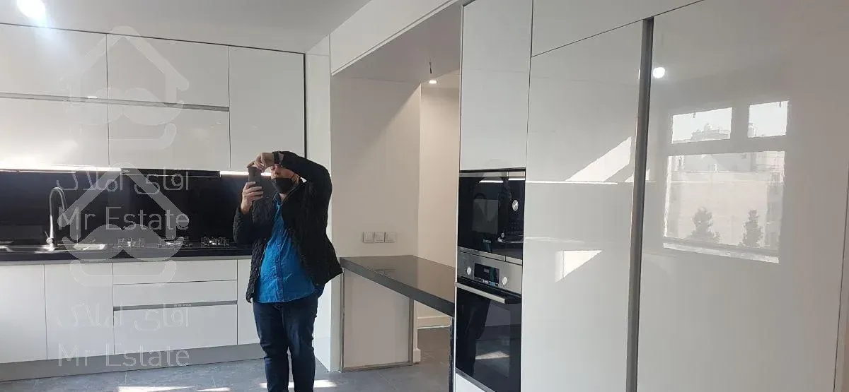 ۱۸۵ متری، بازسازی