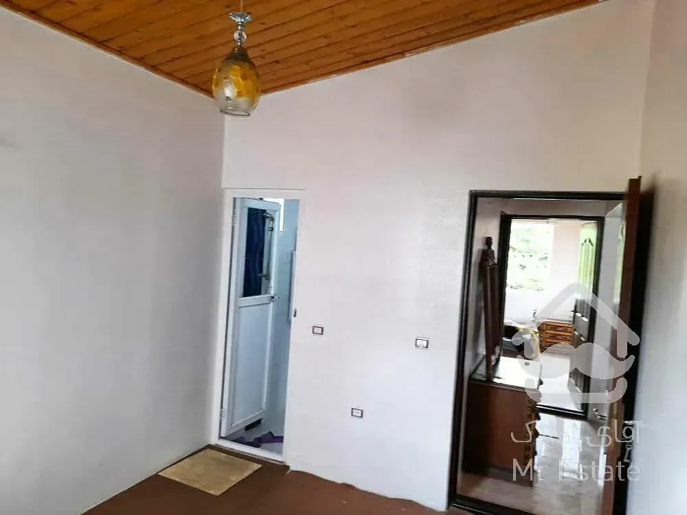 هشتادو پنج متر ويلا فلت نوساز و شيك