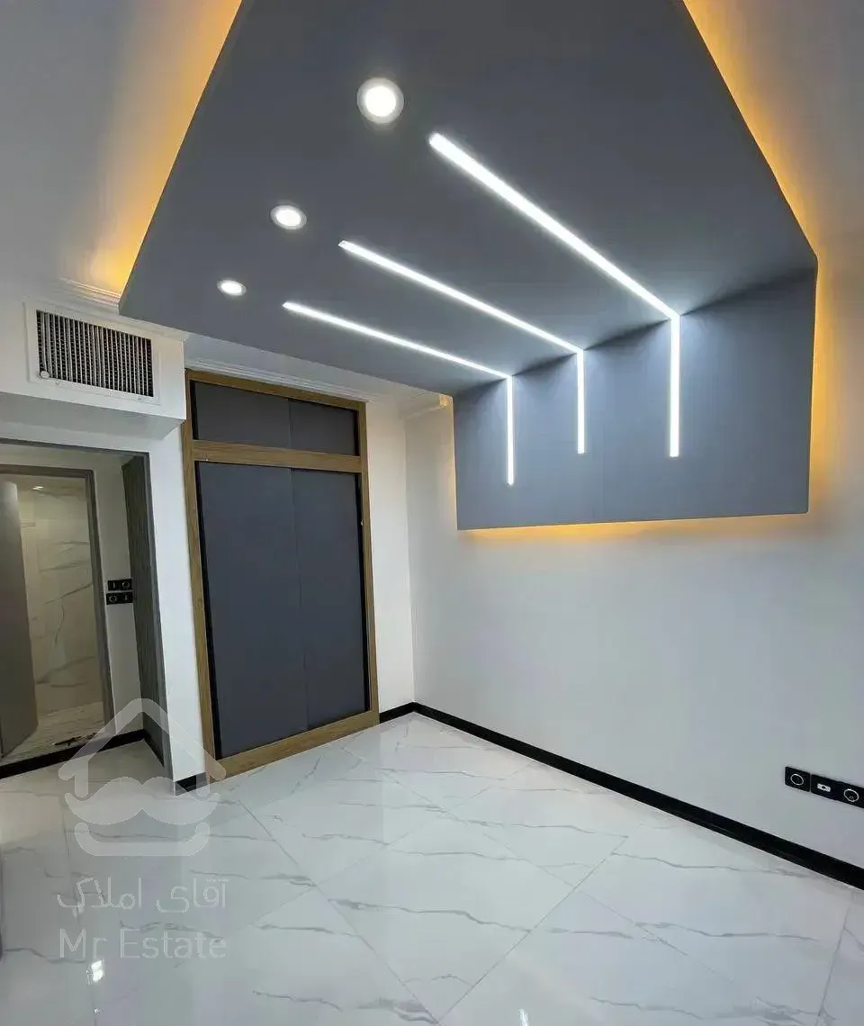 ۱۰۰متر طوقانی نوساز کلید نخورده/خطی رو‌به کوچه