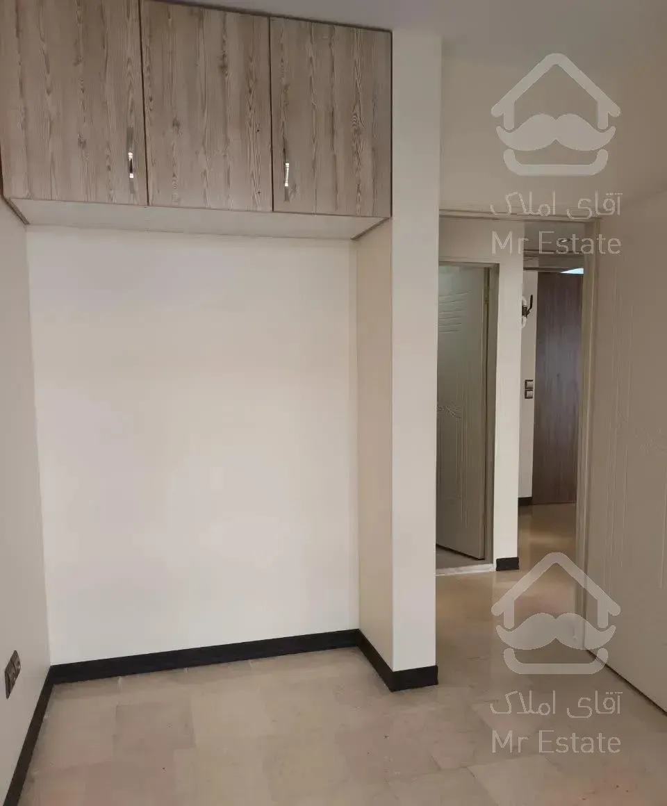 اپارتمان دوخوابه شیخ بهای شمالی