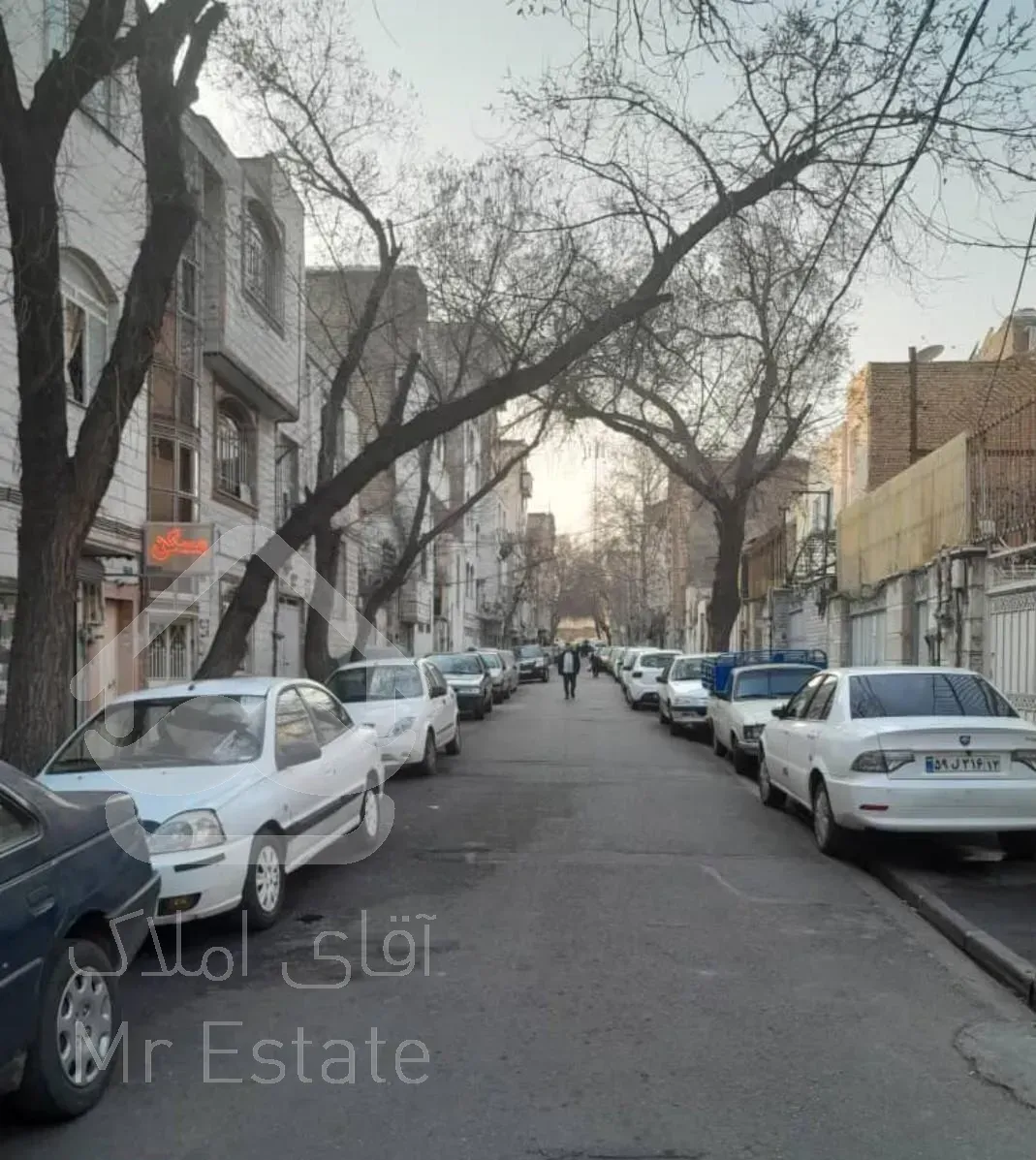 سوئیت ۳۵ متری با تراس ۲۰ متری