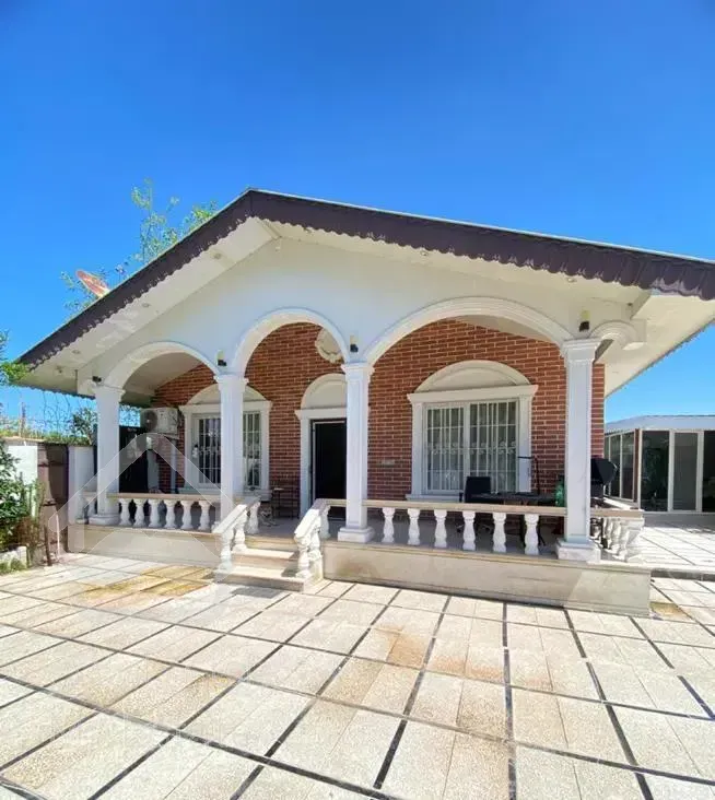 ویلا استخردار نما انگلیسی370متری ۱کیلومتر مرکز شهر