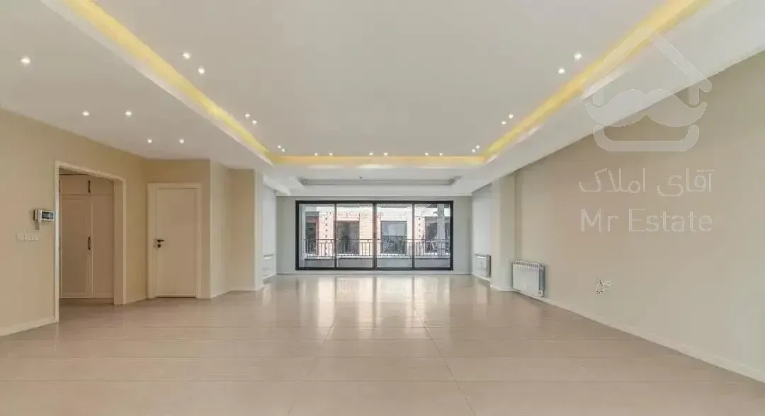 آپارتمان ۲۳۰متر ۳خواب مستر تکواحد شیک خاص