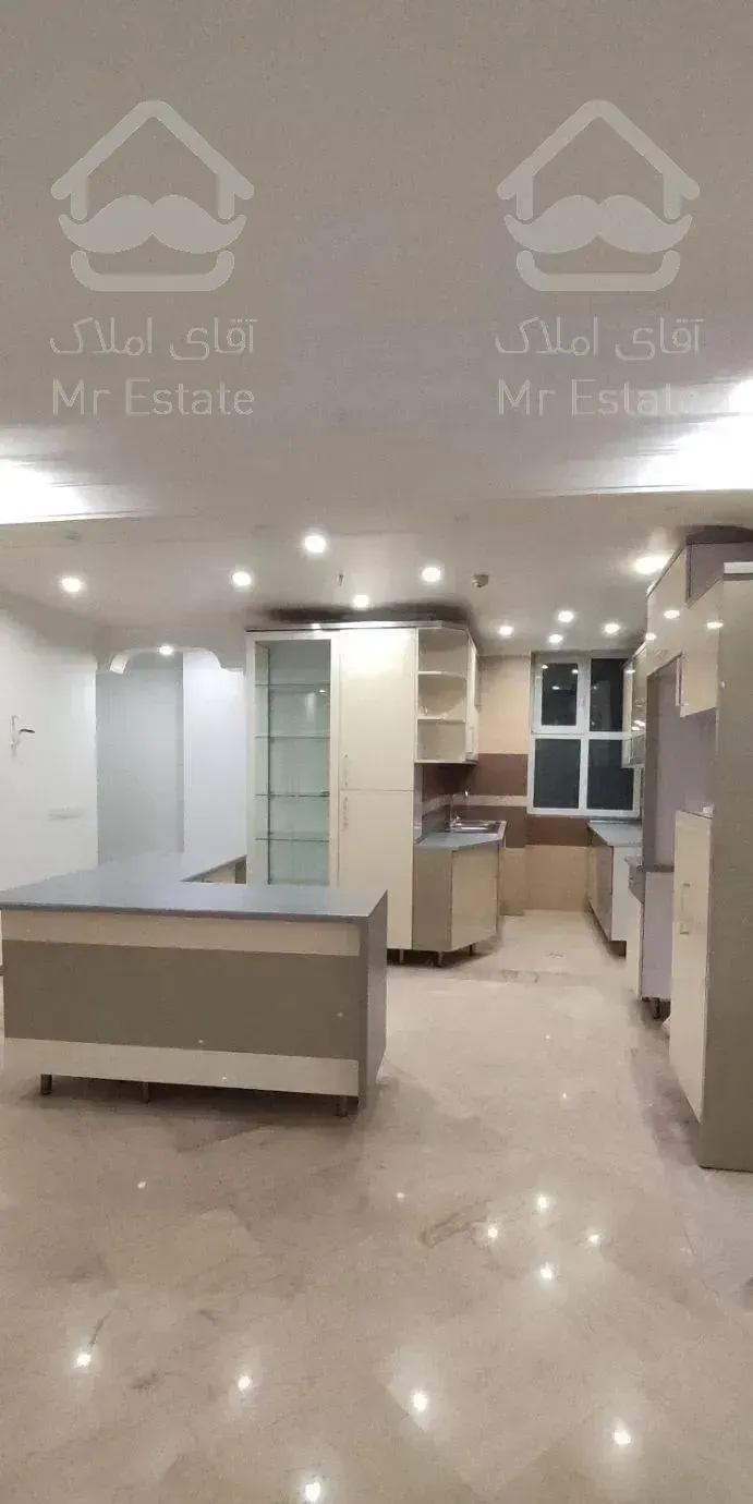 لویزان۱۵۶ متر ۳خوابه   خ مبارکی