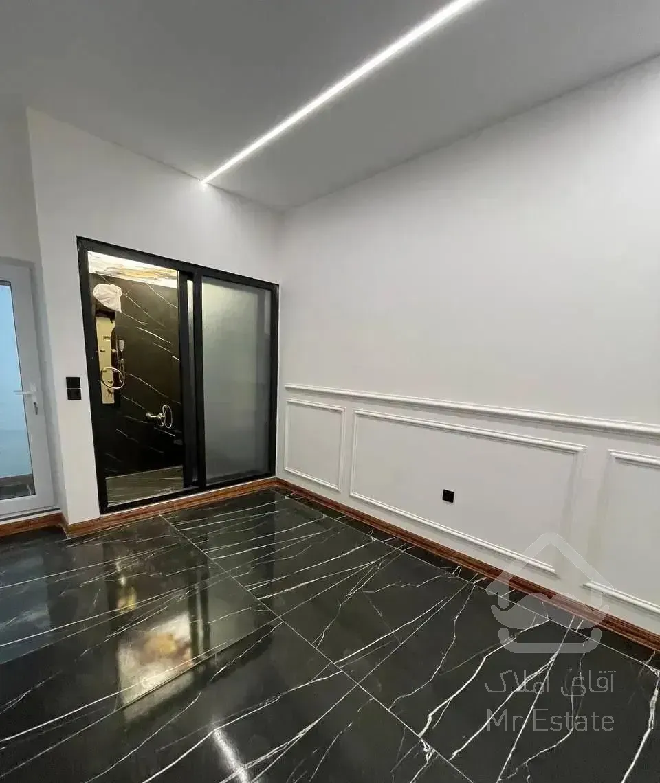 ویلا همکف ۲خواب / شهرکی / جکوزی / سند تکبرگ