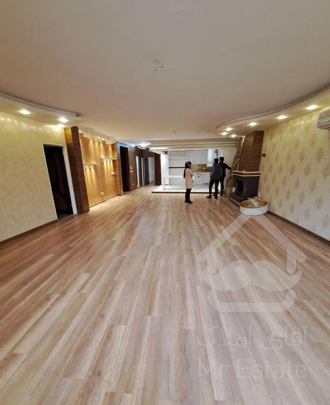 آپارتمان ۱۸۰متری بازسازی شده۳خواب خانه اصفهان
