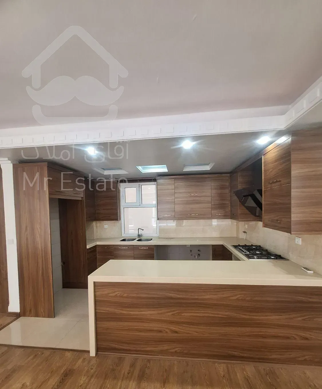 فروش آپارتمان ۱۱۰ متری ۲ خوابه در میرداماد