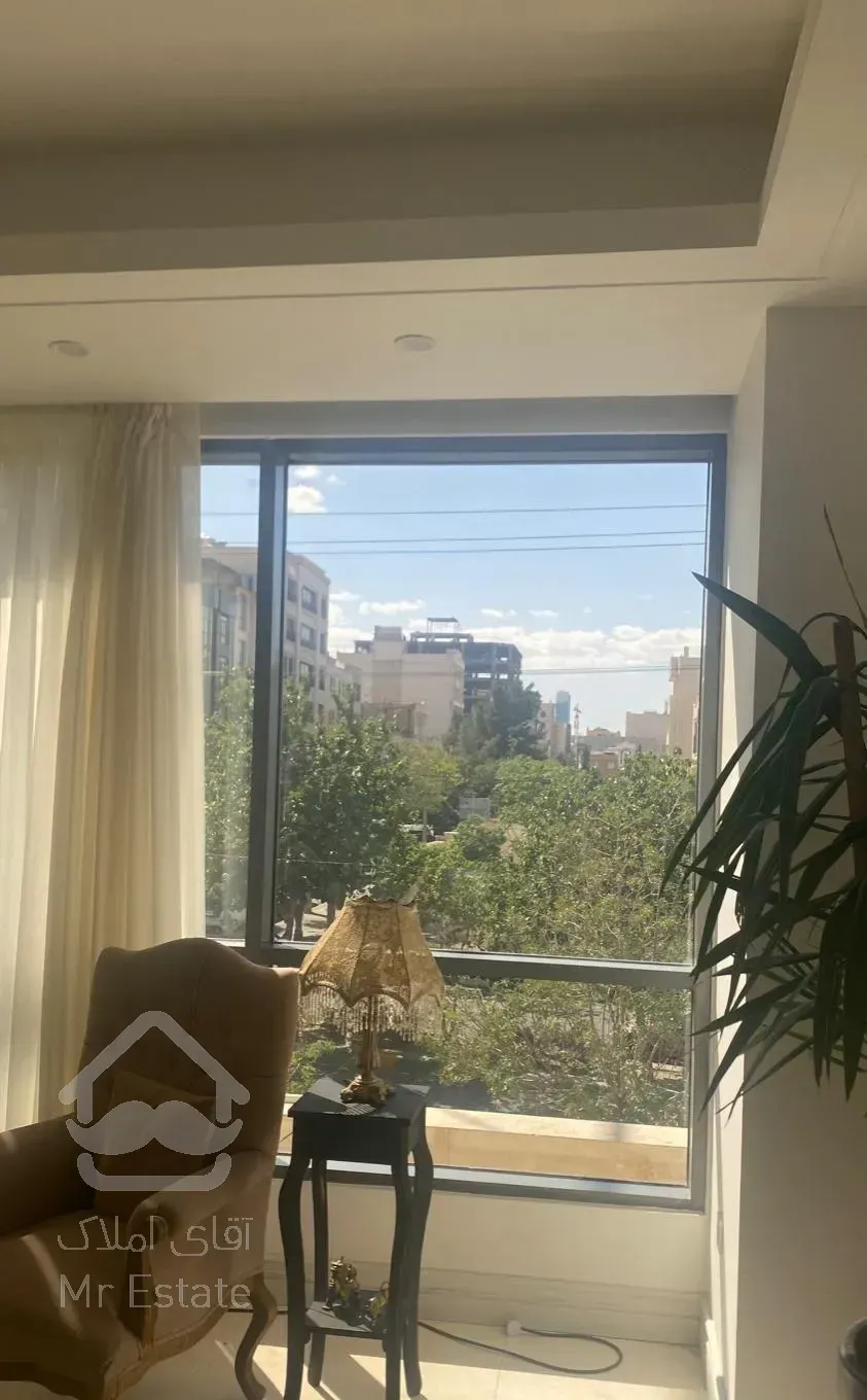 برج رویال توسا۲۵۰متر