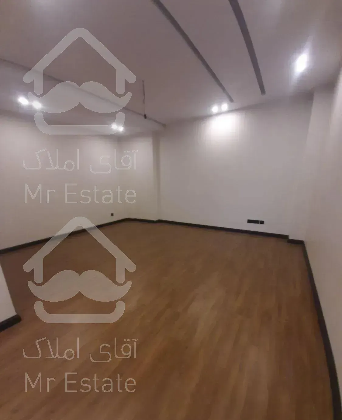 ۱۲۰ متر ۳ خواب ۸ ساله زرگنده حیدری