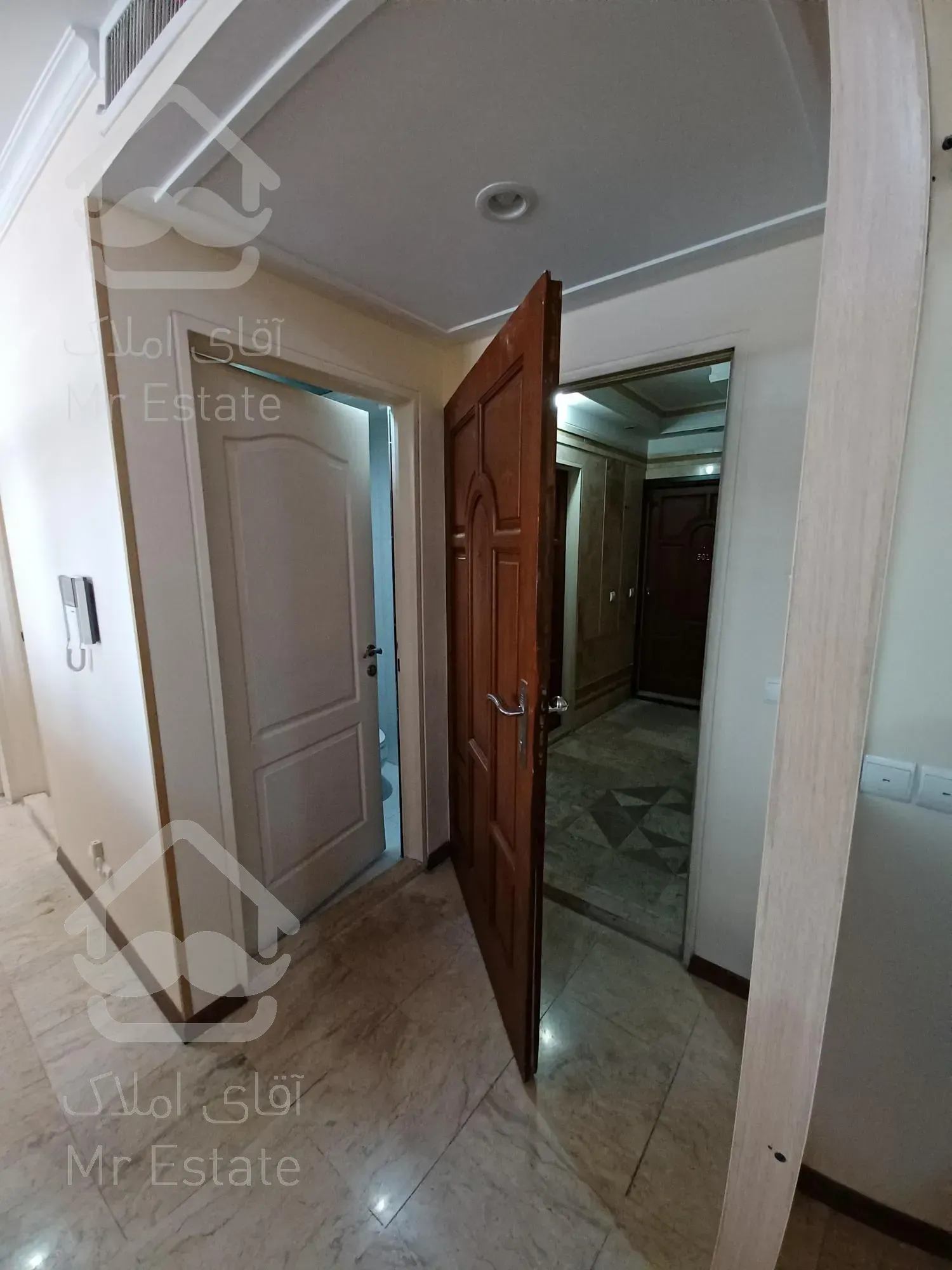 فروش آپارتمان موقعیت اداری صادقیه