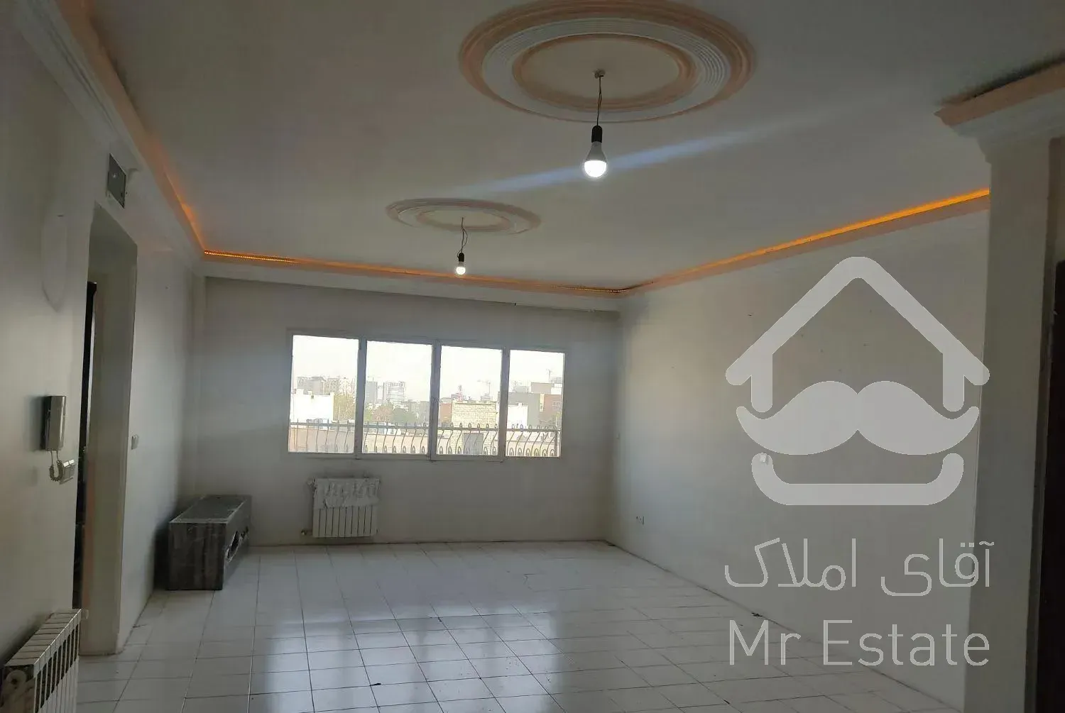 ۹۵متر دوخوابه خوش نقشه روبروی باغ ایرانی