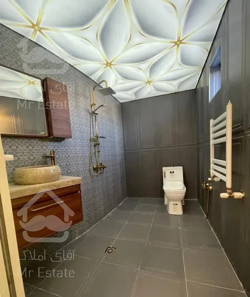 ابر ویلای کلاسیک 800 متری با متریال مدیترانه‌ای