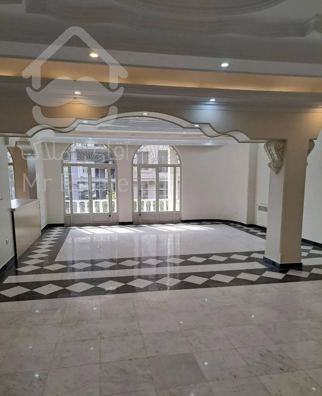 آپارتمان   شیک در کاشانی گلستانها