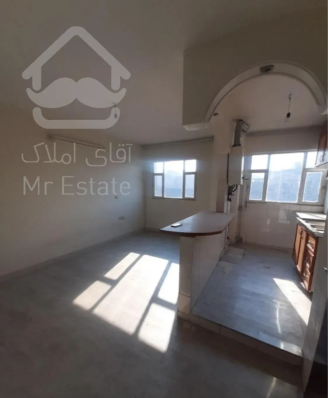 فروش آپارتمان ۴۲ متری ۱ خوابه طبقه ۲ در منیریه