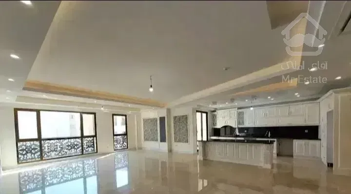 *۱۸۵متر*نوساز*سکونت چندساله* ۲ پارکینگ