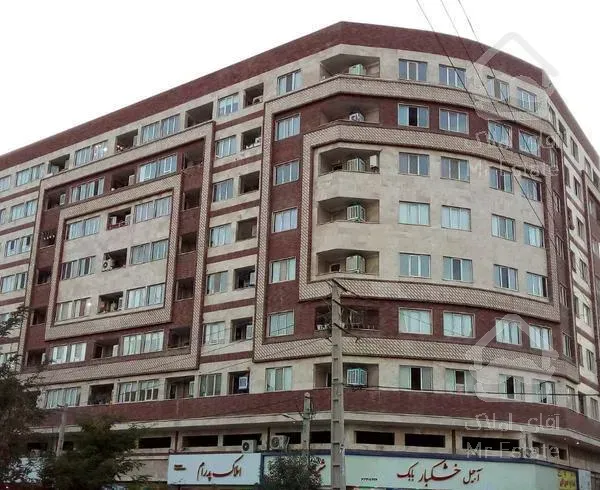 ۹۴متری.بلوارارم ششم شرقی.۵۰۰متر فاصله تا بلوار ارم