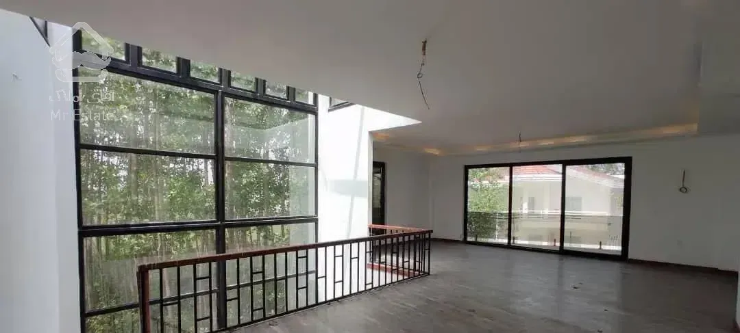 ویلا دوبلکس/ محدوده ی محمودآباد/ 241 متری