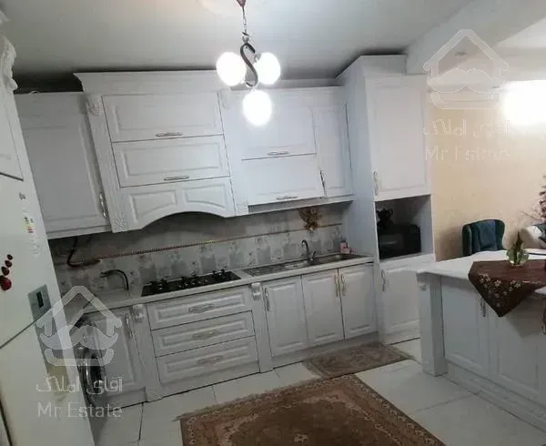 100 متری.هنرستان .تک واحدی