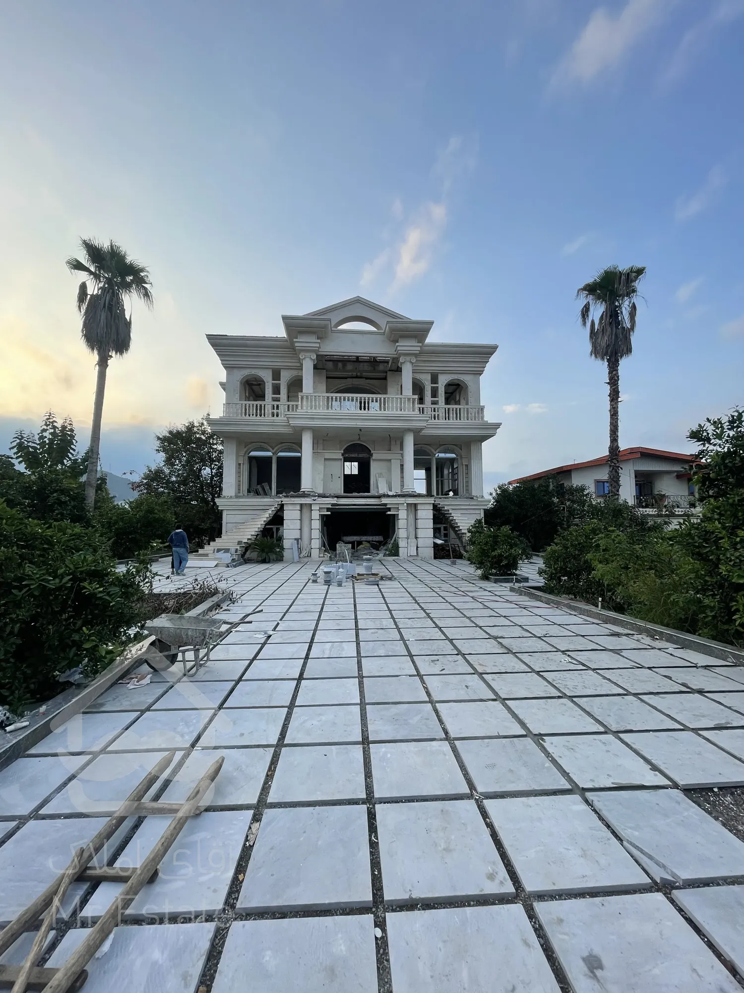 ویلا باغ ۱۷۰۰ متری