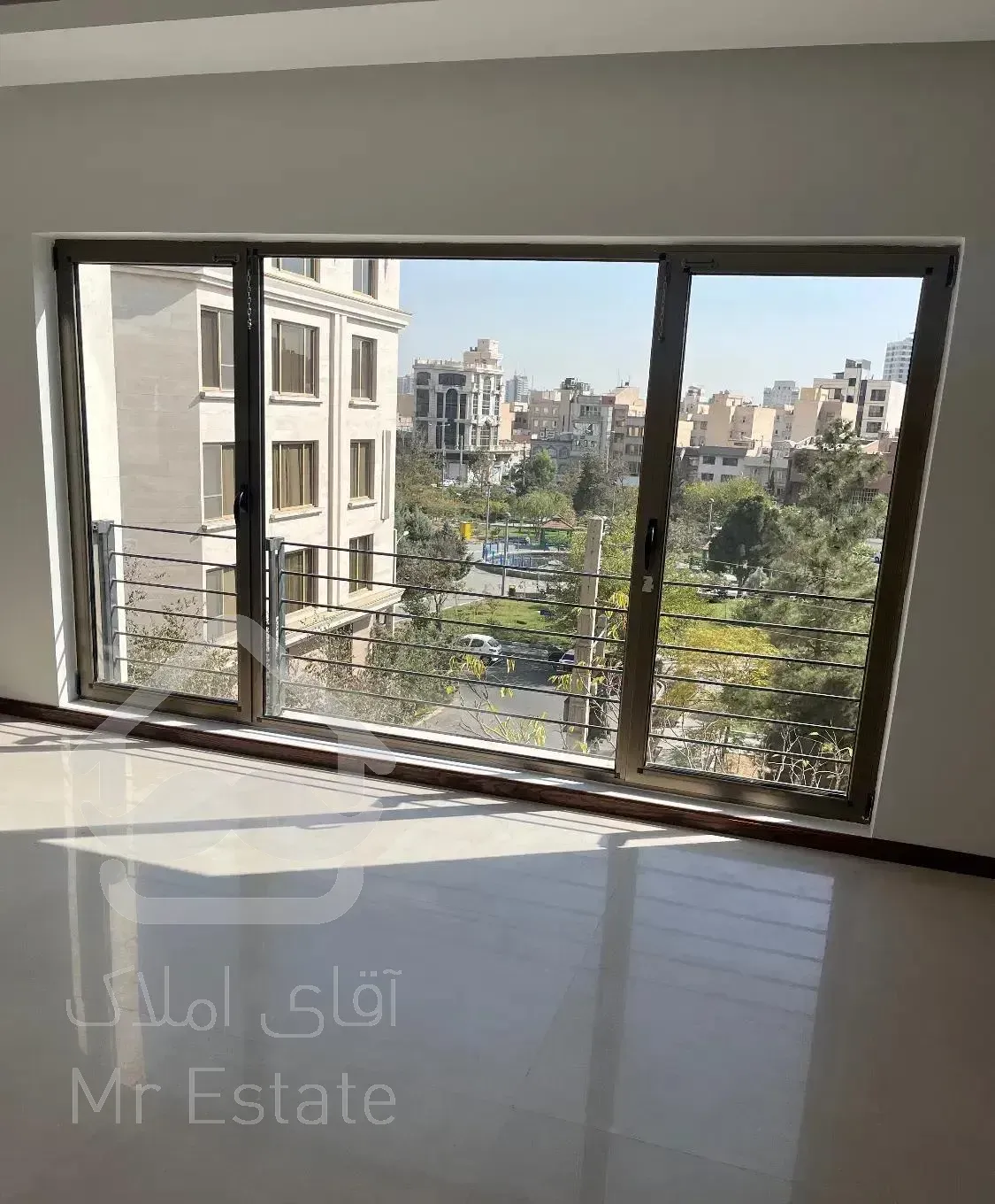 ۱۴۵متری/۳خوابه/چشم انداز پارک/صرافها