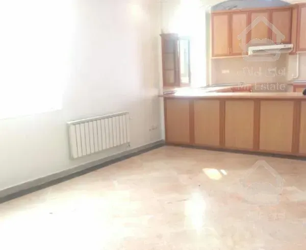 اپارتمان ۹۳ متری سعادت اباد