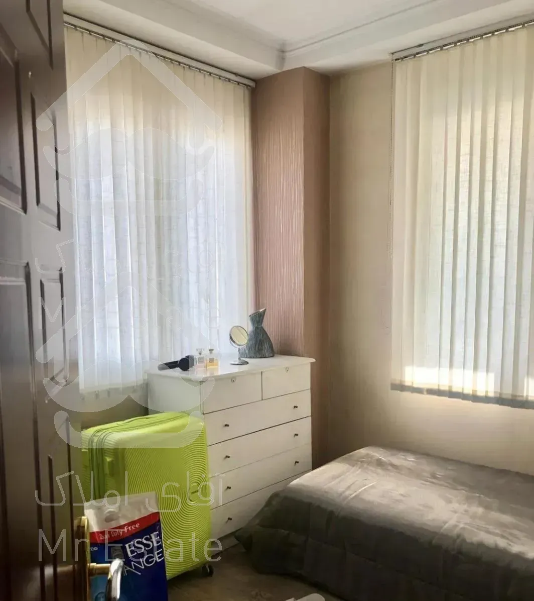 ونک شیراز ۱۱۵ متر خوش نقشه ۲پارکینگ سندی