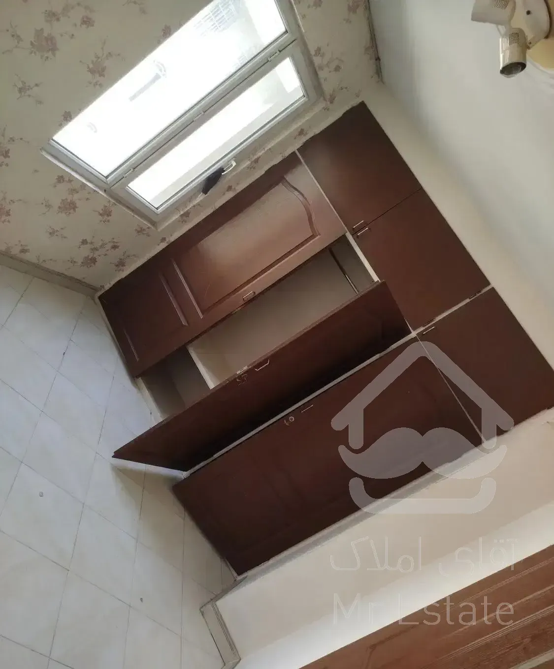 ۵۵متر یپارکینگ و آسانسور