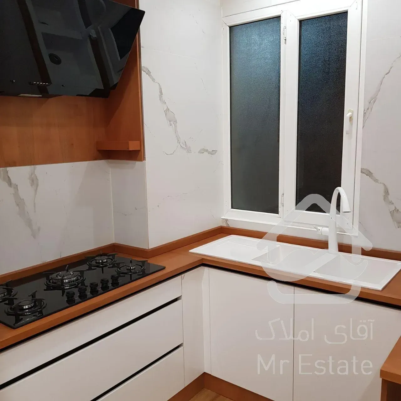 ۸۰متر دوخواب فول امکانات کم سن پونک