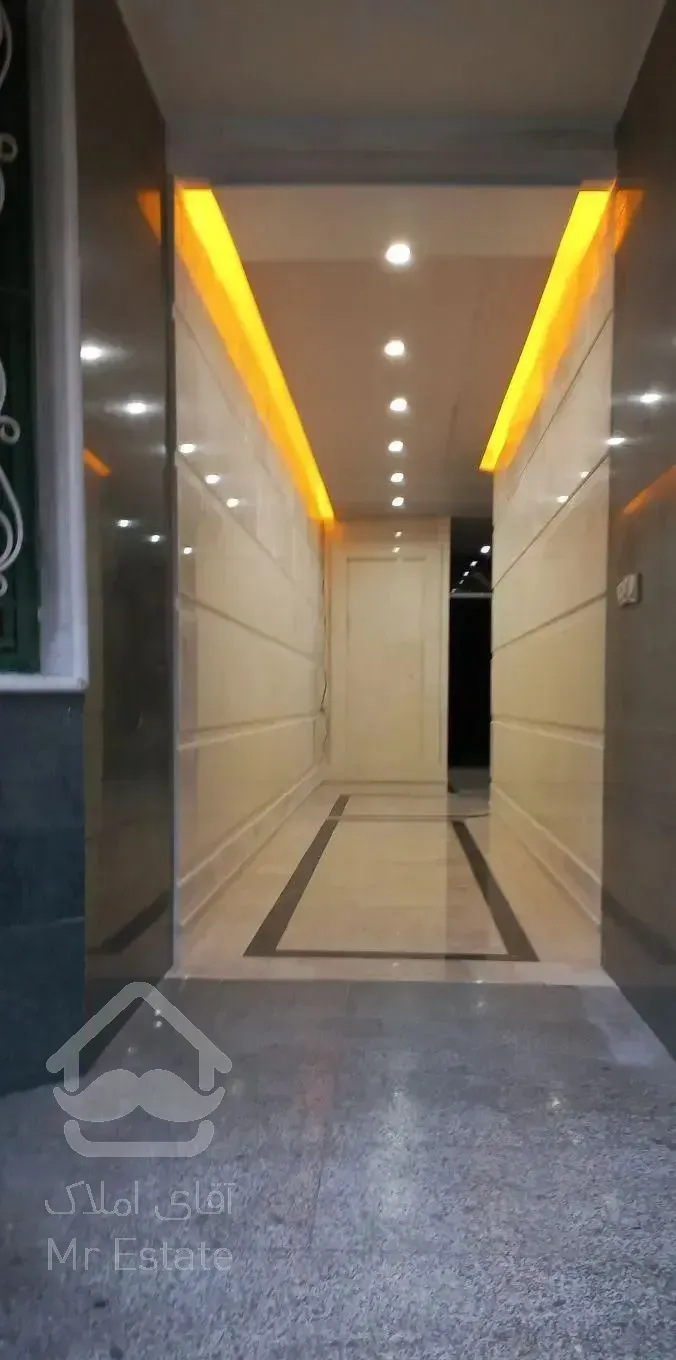 ۶۷ متری توجه آگهی شخصی  بهترین لوکیشن غرق نور