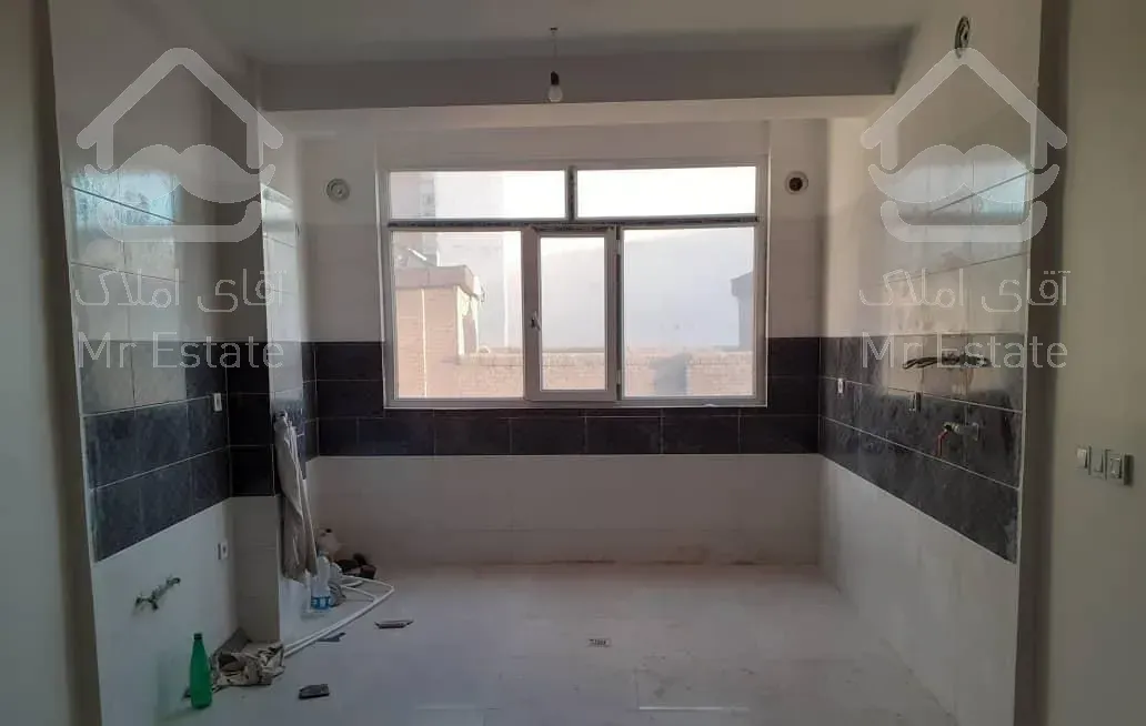 ۸۳ متر. دوخوابه کلید نخورده خیابان ری