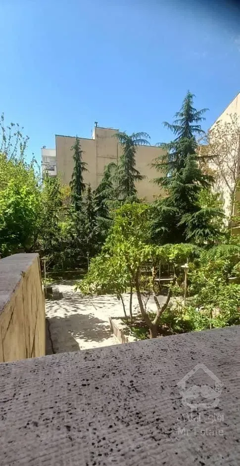 فروش آپارتمان ۲۵۰متری ۴خواب برج باغ نیاوران .عمار