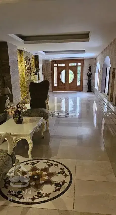 اجاره واحد۲۸۰متری تک واحدی طبقه پنجم ۴خواب خ منجیل